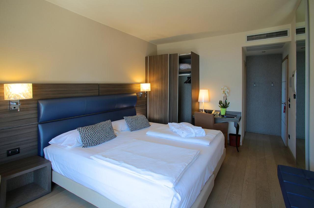 Hotel Galvani Torri Del Benaco Exteriér fotografie