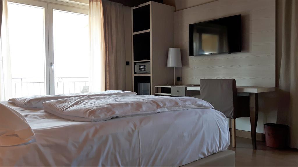 Hotel Galvani Torri Del Benaco Exteriér fotografie