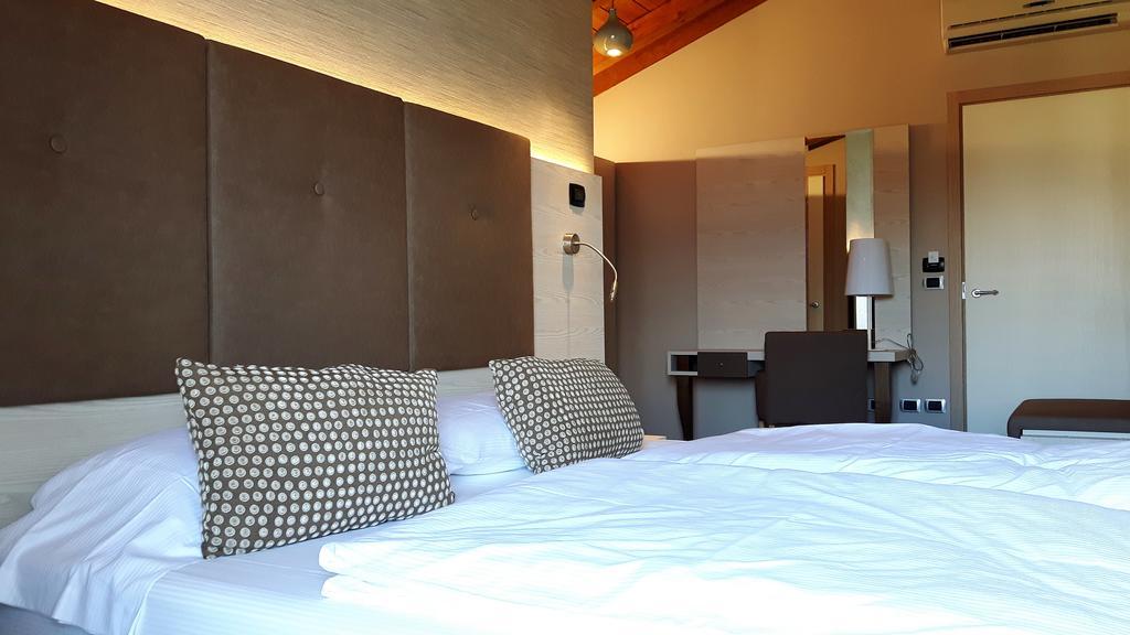 Hotel Galvani Torri Del Benaco Exteriér fotografie