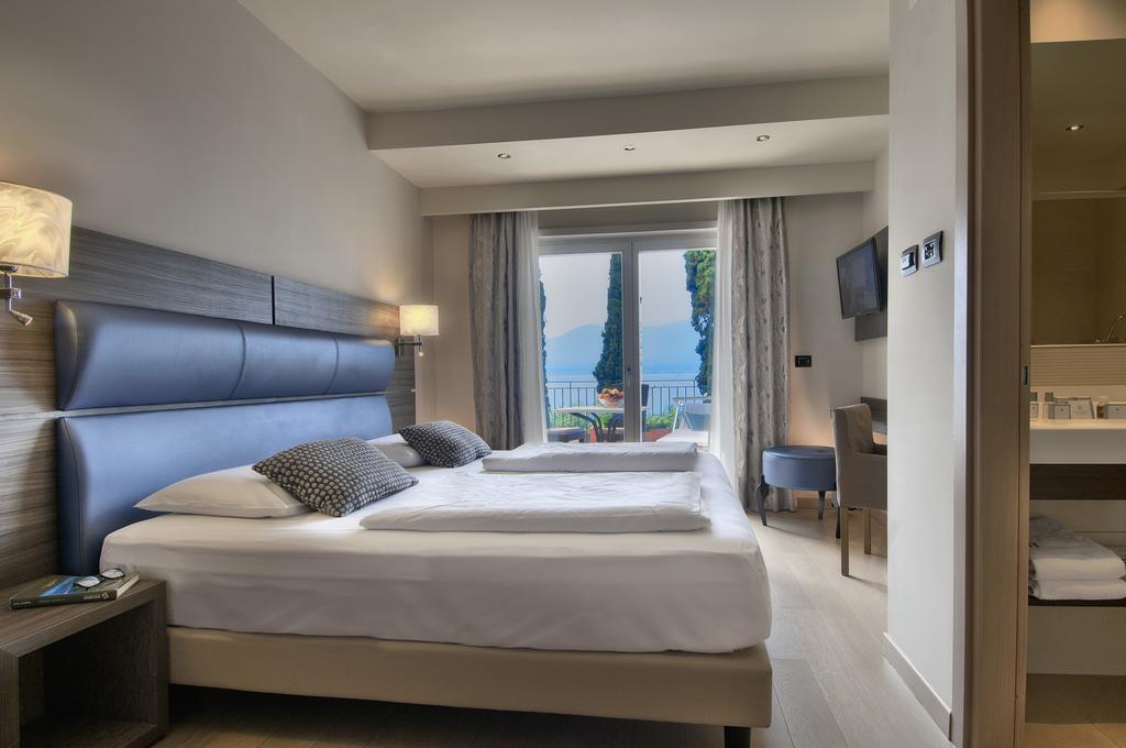Hotel Galvani Torri Del Benaco Exteriér fotografie